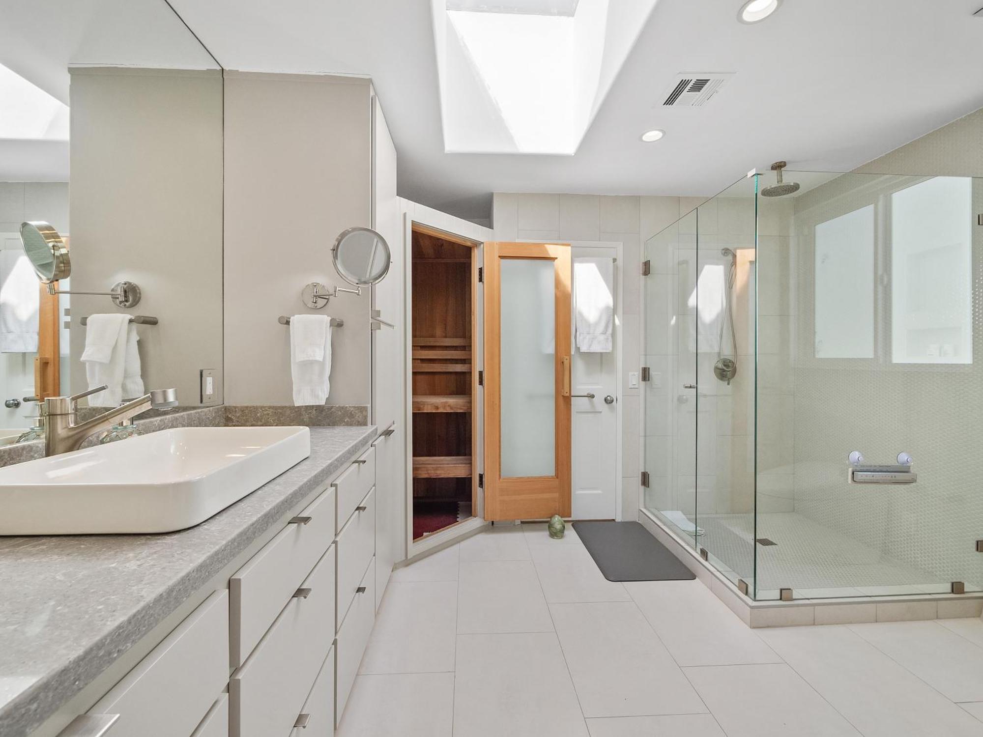 B302 - Windnsea Perfection Holiday home *