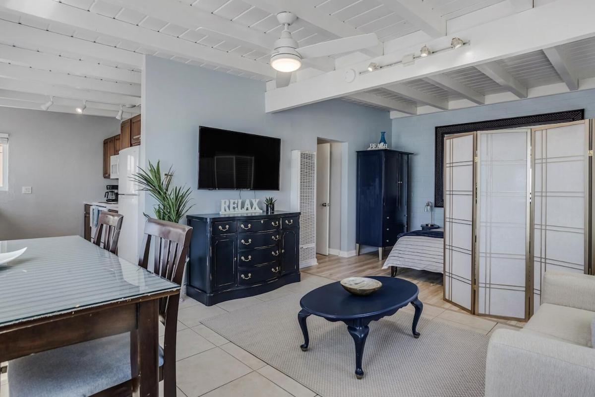 1bd Ocean Waves Surf Parking *