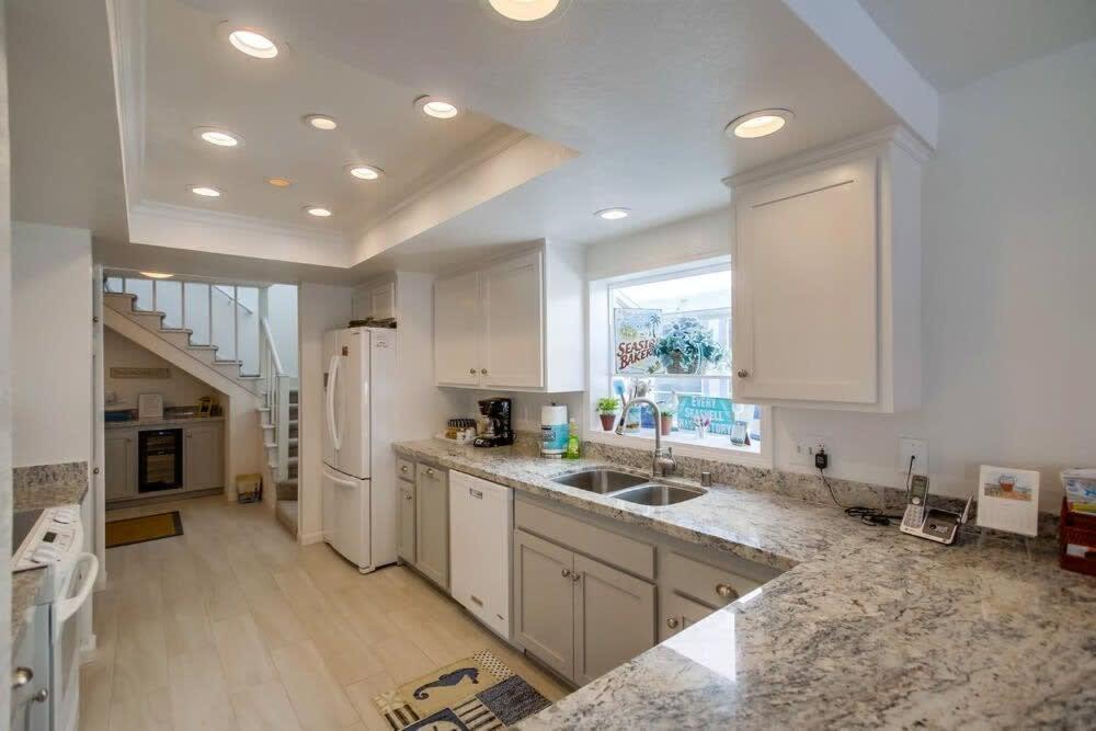 Holiday home Luxury Summer House Feet From Bay & Ocean Patios San Diego