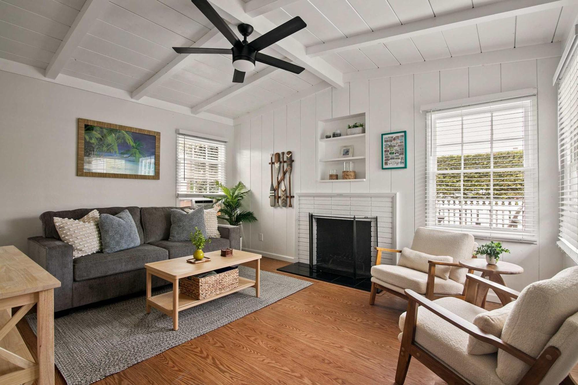 Holiday home Beautiful Windansea Compound Steps To San Diego