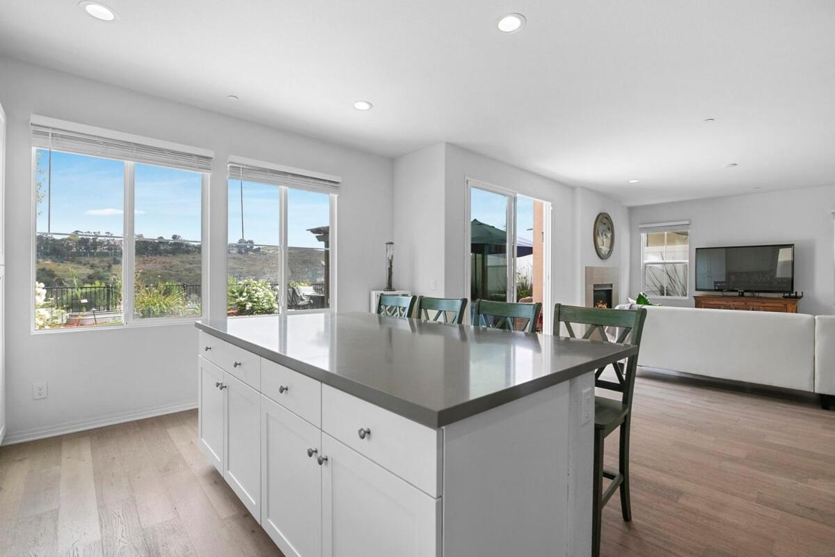 4br 4bath Is Need