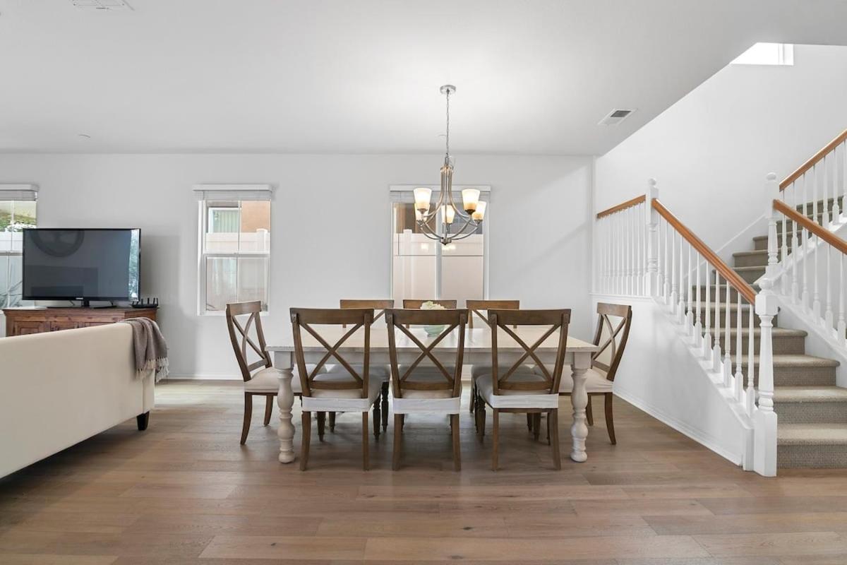 4br 4bath Is Need Holiday home San Diego