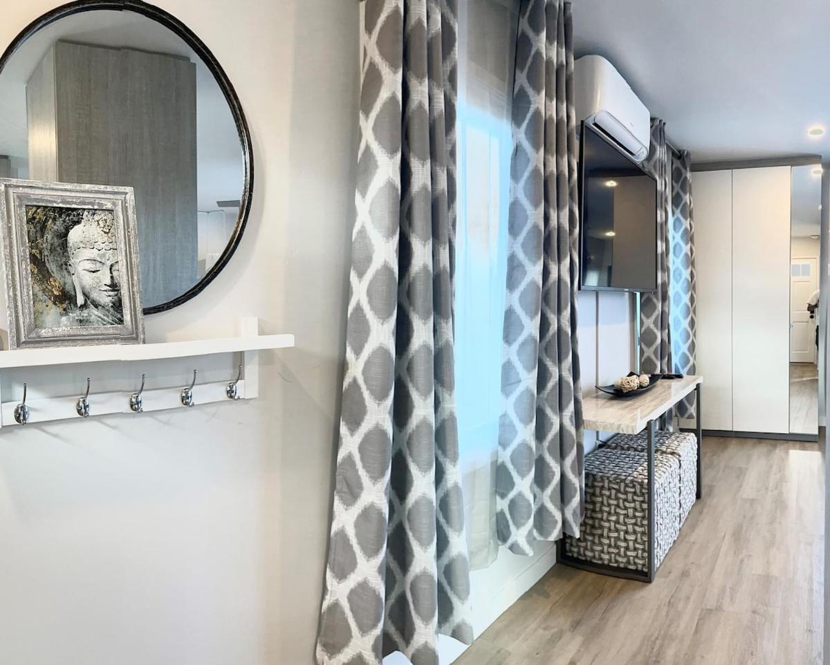 Stunning Ocean Gem - Has Everything! Apartment