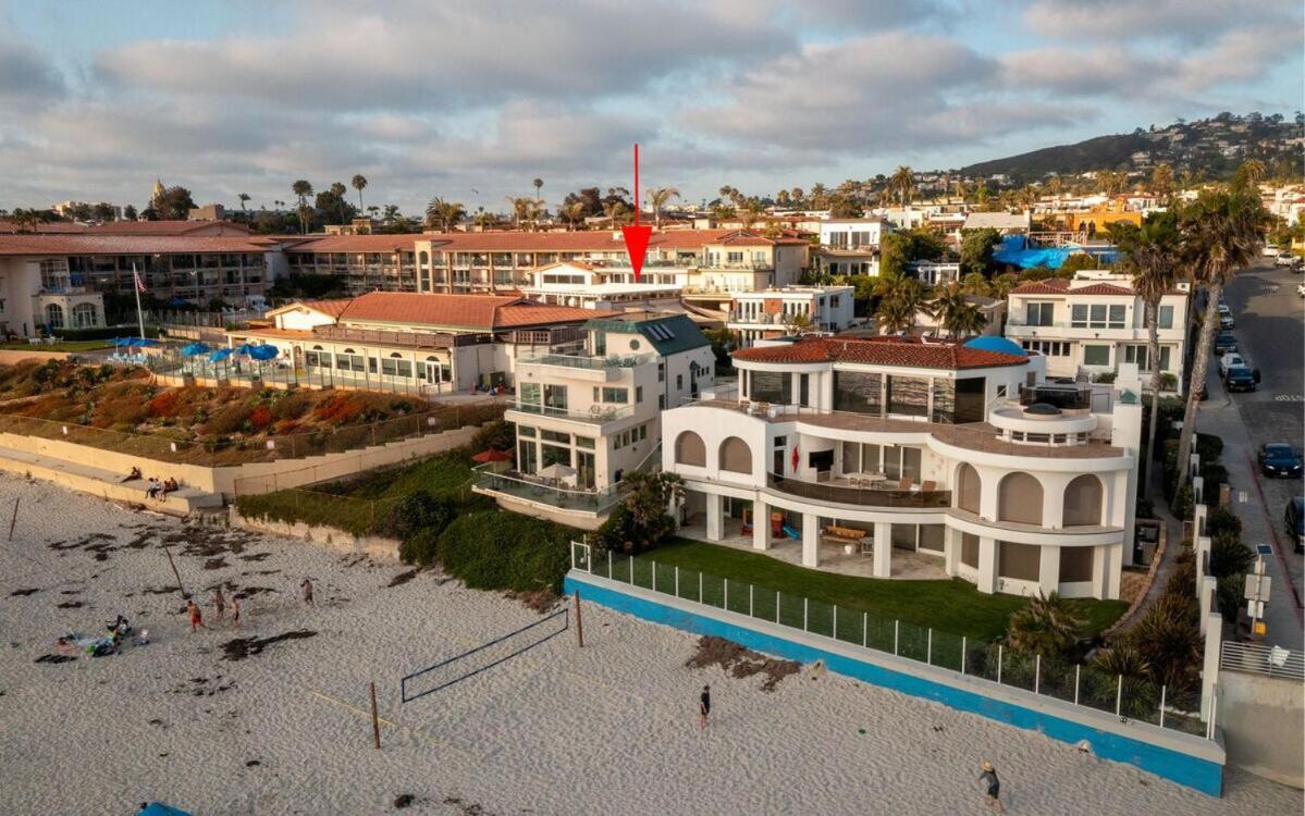 Holiday home Beachfront With 3 Large Decks, Walk To Shops San Diego
