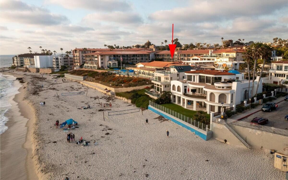 Beachfront With 3 Large Decks, Walk To Shops