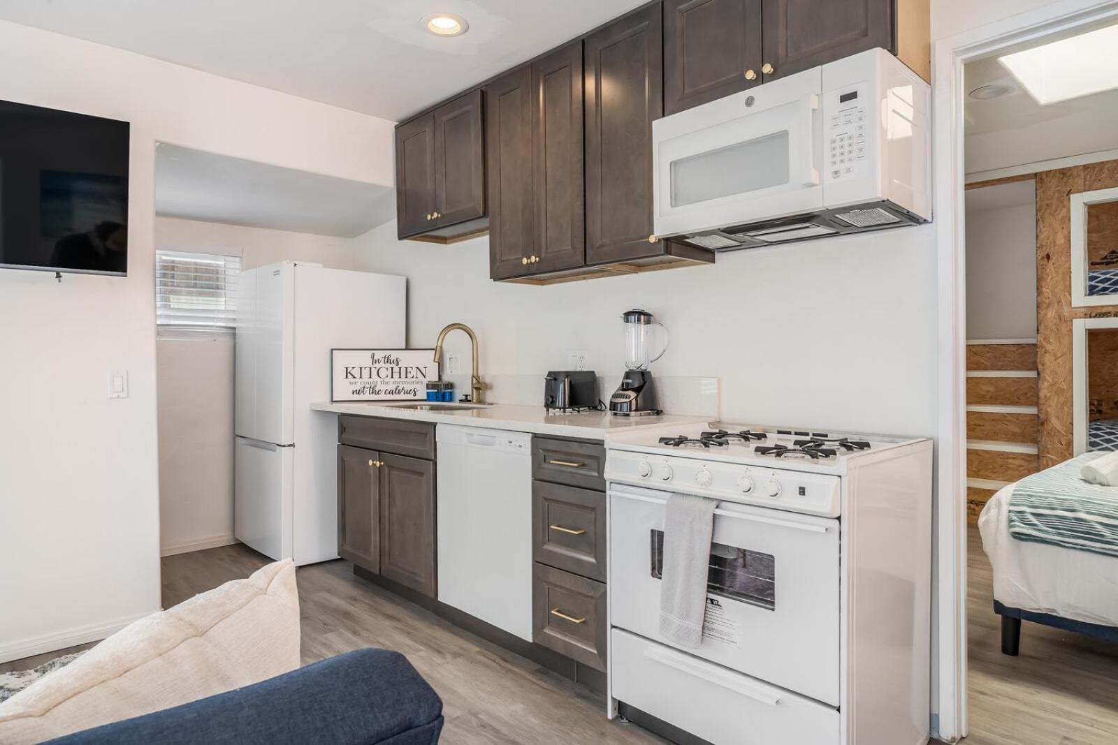 1bd Ocean Waves Surf Parking San Diego