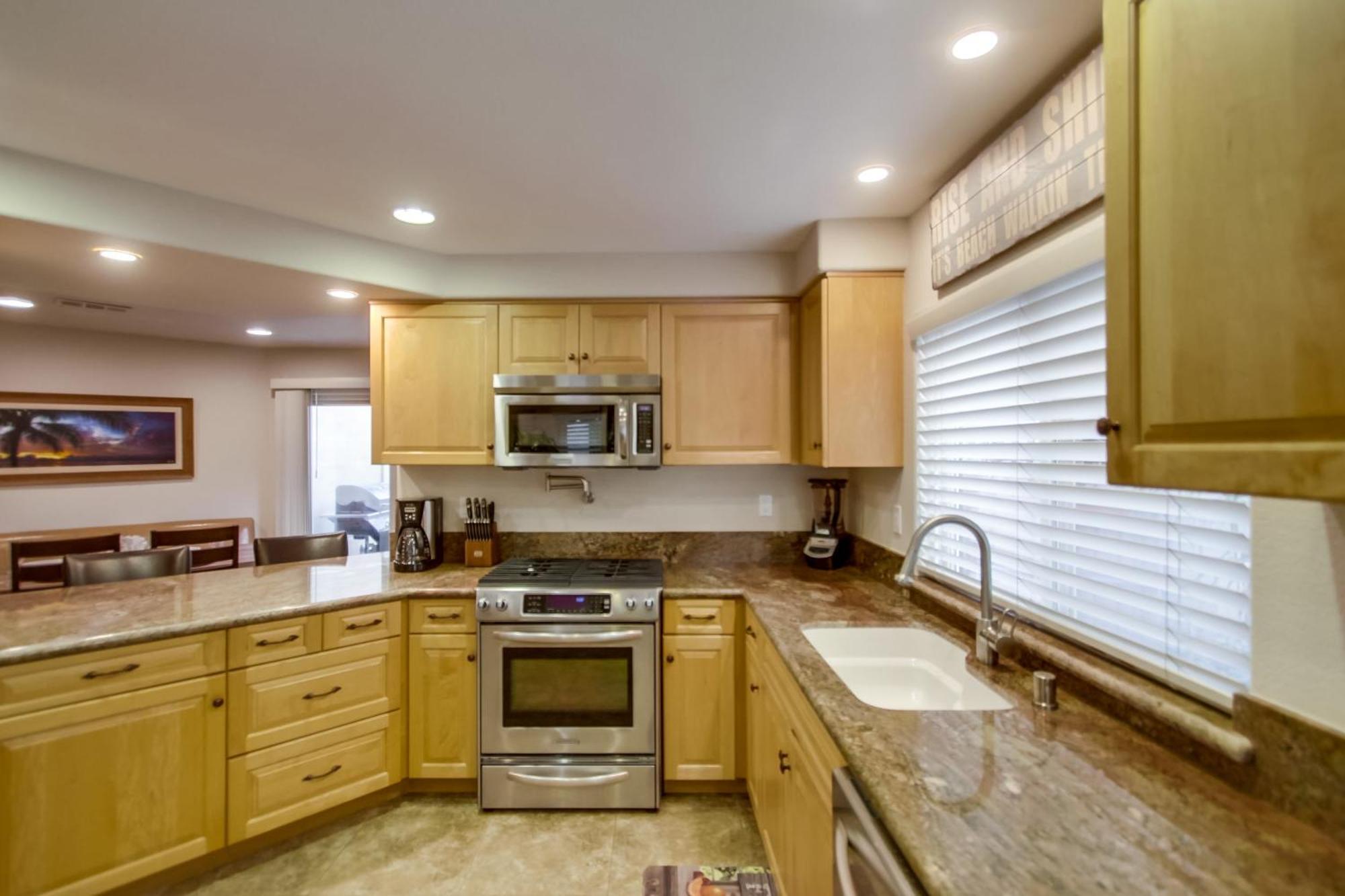 Holiday home Sail Bay Luxury Retreat With Private And Rooftop Bay View *