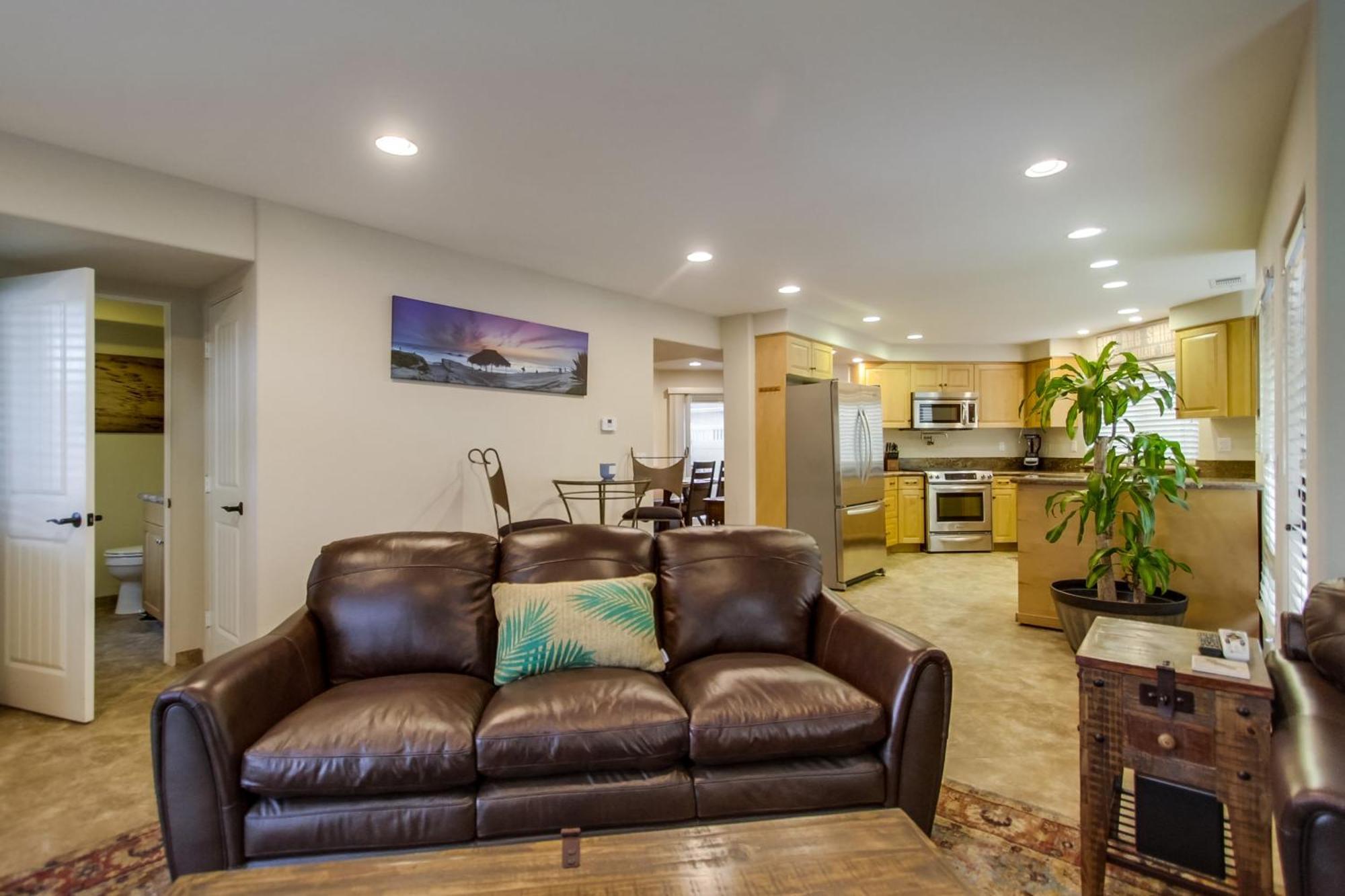 Sail Bay Luxury Retreat With Private And Rooftop Bay View