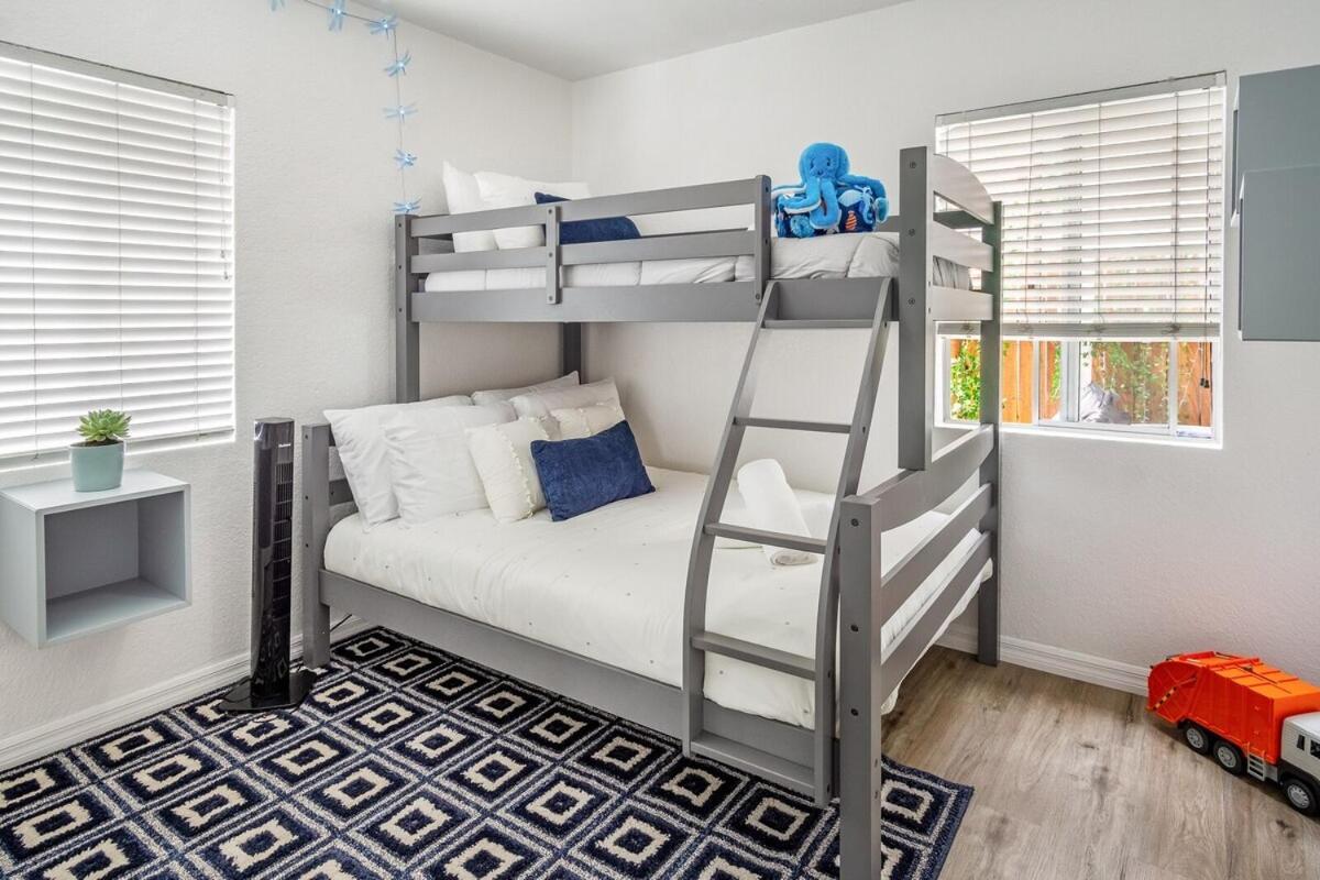 2bd Hottub Parking 6blks 2 San Diego