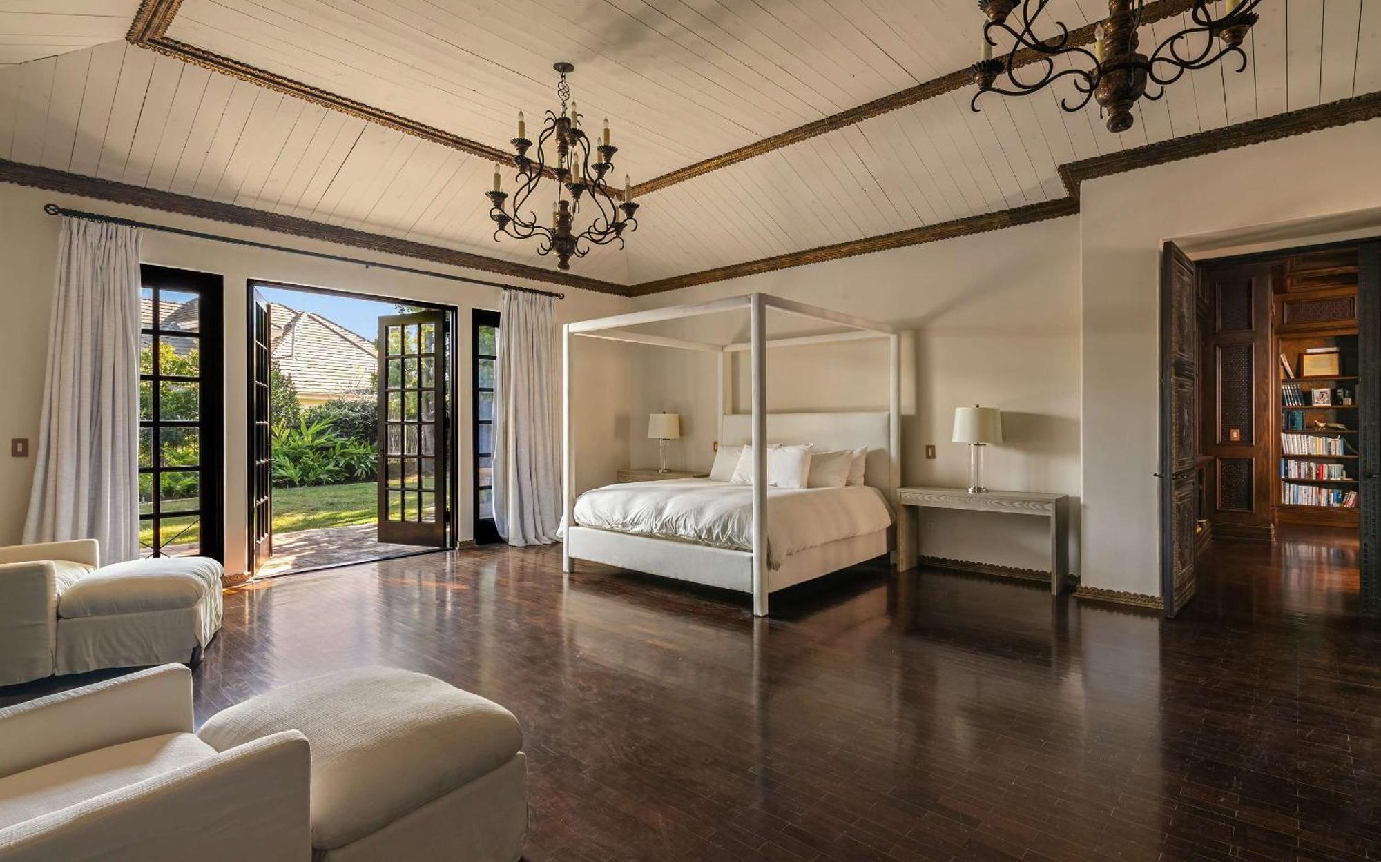 Fairbanks Ranch 9br Compound
