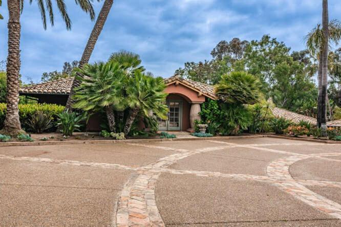 Fairbanks Ranch 9br Compound