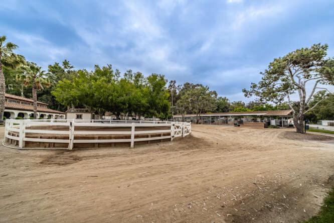 Fairbanks Ranch 9br Compound Holiday home