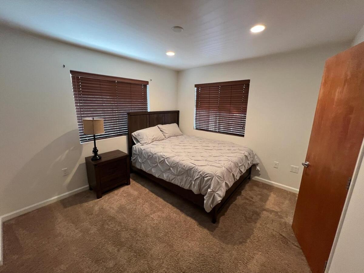 Cozy North Park Townhome *
