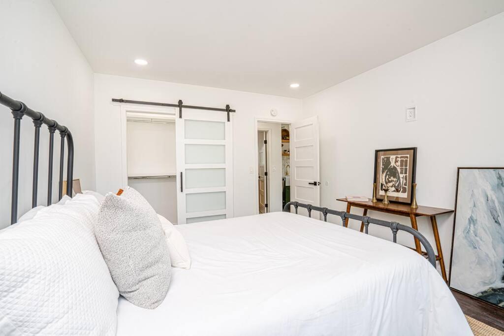 Apartment Cozy 1 Bed/bath In Hip Spot! San Diego