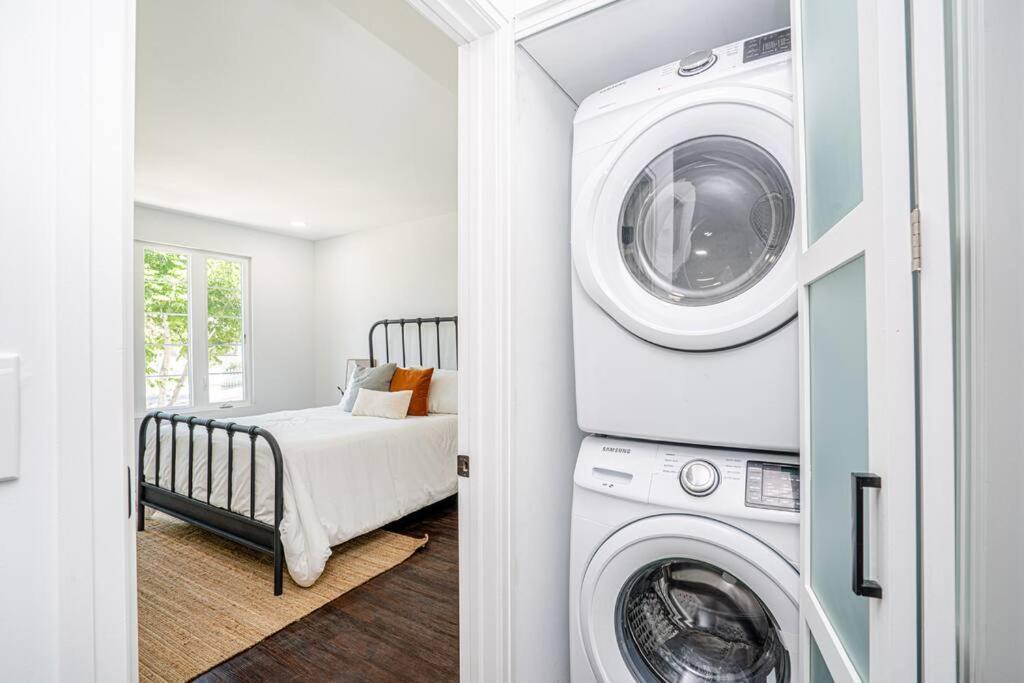 Cozy 1 Bed/bath In Hip Spot! Apartment