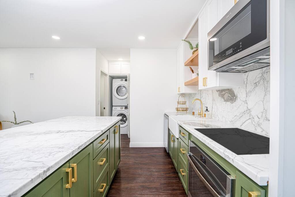 Cozy 1 Bed/bath In Hip Spot! San Diego
