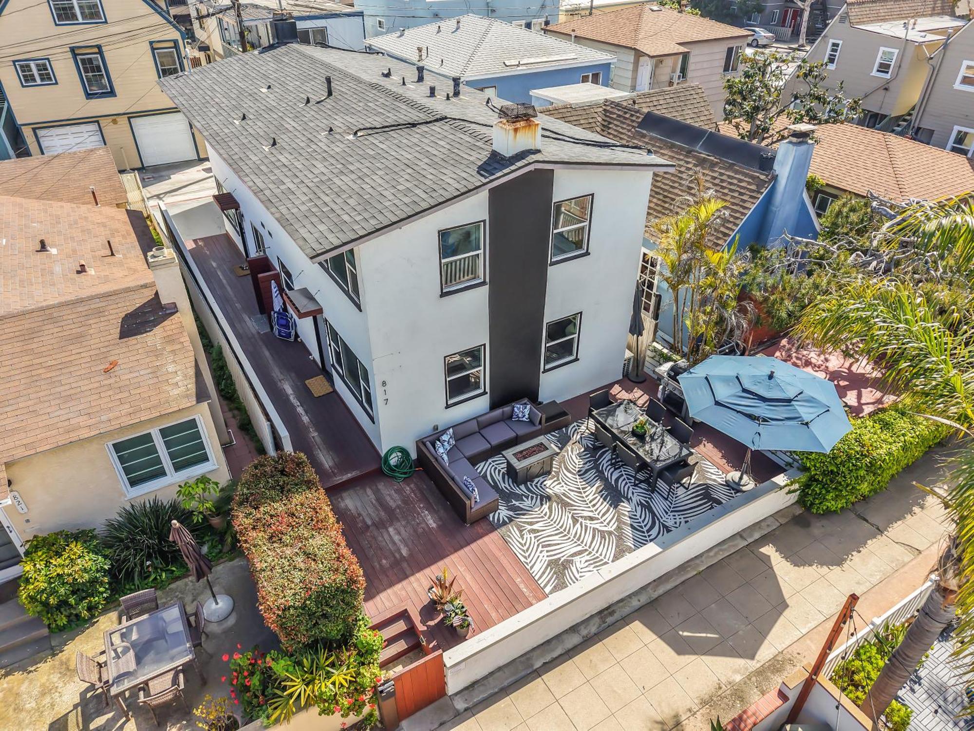 Steps To The With Private Patio Bbq And Fire Pit * San Diego