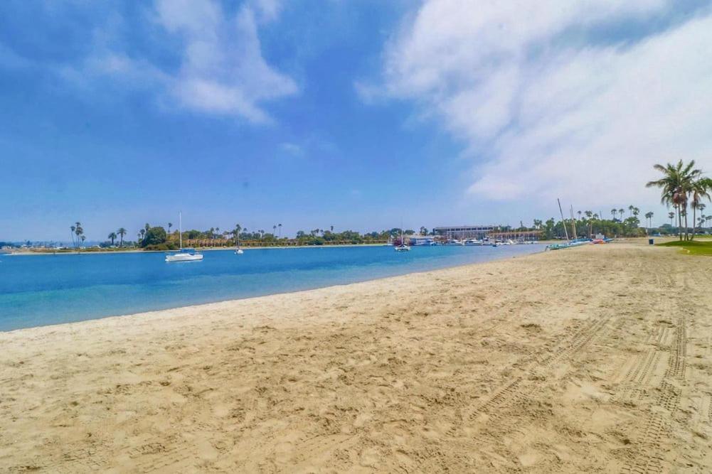 Santa Barbara Bayside * San Diego