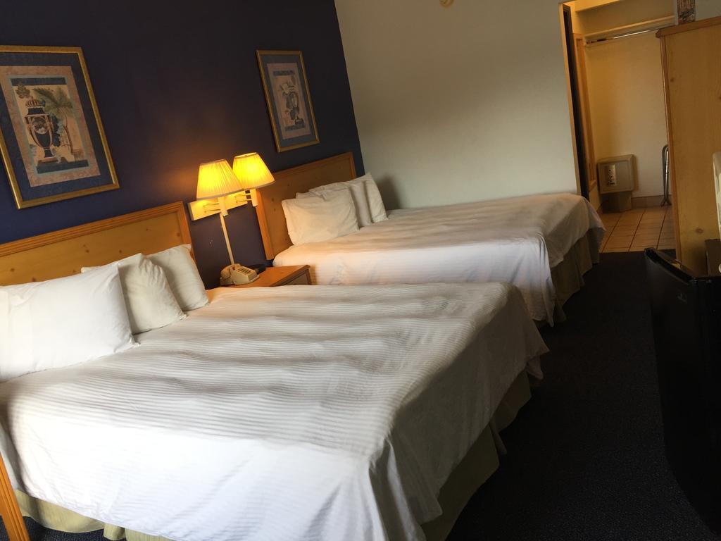 Bay And Motel