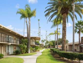 Ramada By Wyndham North & Conference Center San Diego