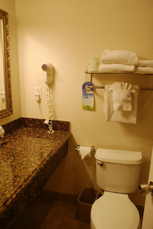 Hotel Days Harbor View San Diego