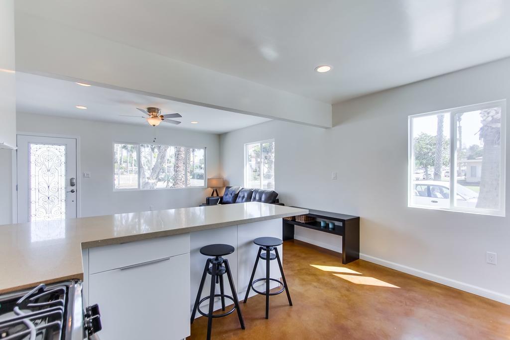 Holiday home Contemporary Sunset Cliffs Beach San Diego