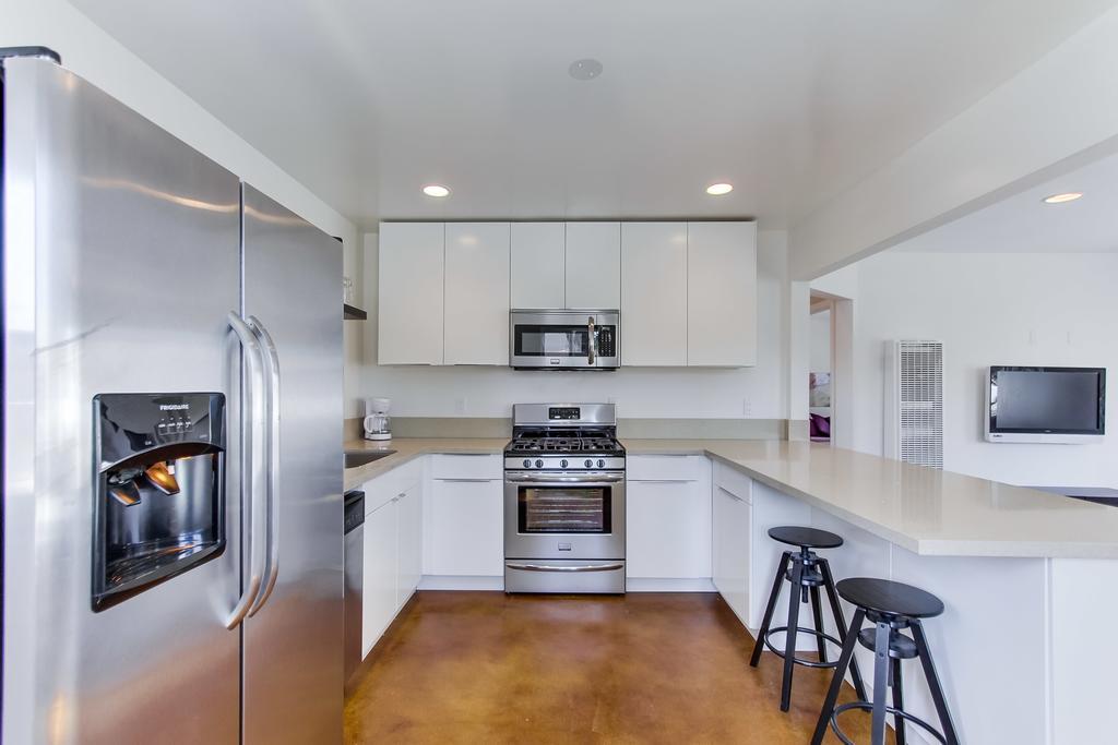 Holiday home Contemporary Sunset Cliffs Beach *