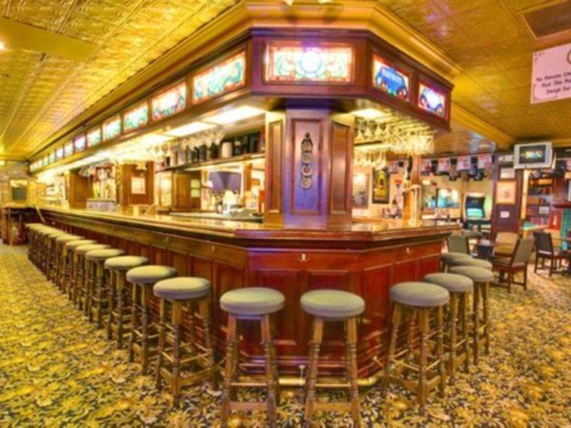 Hotel Wyndham Bayside 3*