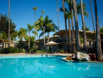 Hotel Ramada By Wyndham North & Conference Center San Diego