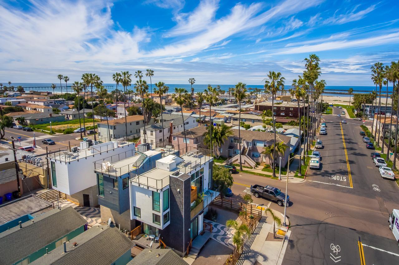 Steps To The Beach, Rooftop Deck