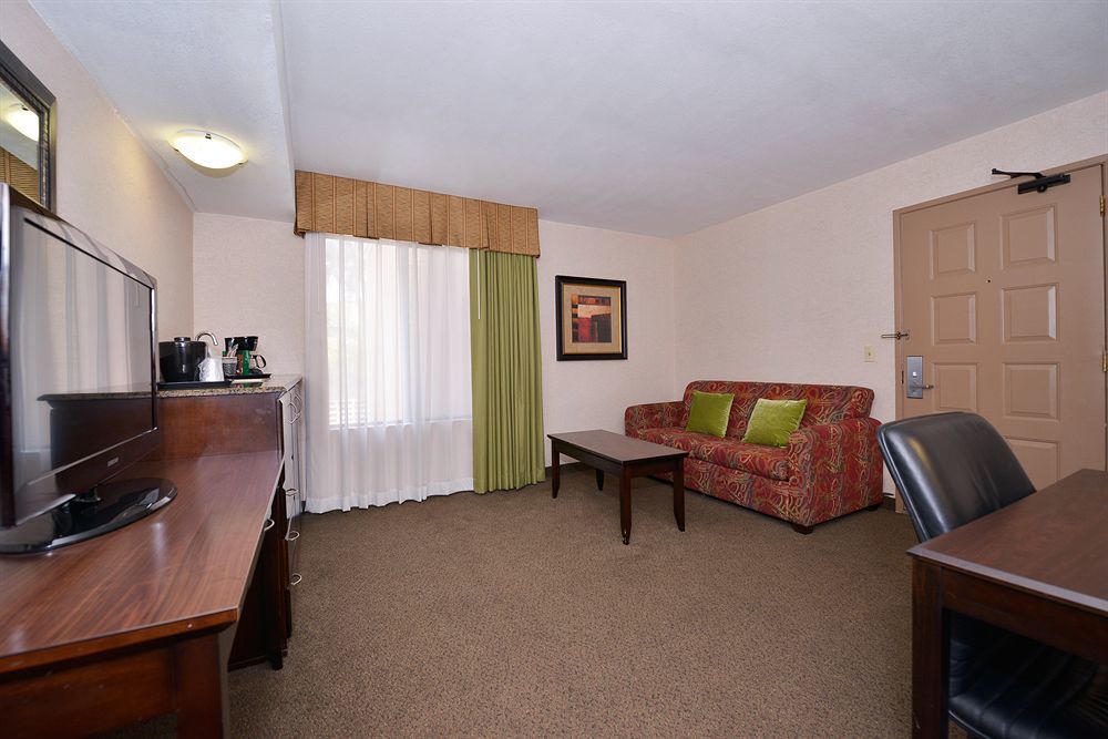 Homewood By Hilton Central Hotel 3*