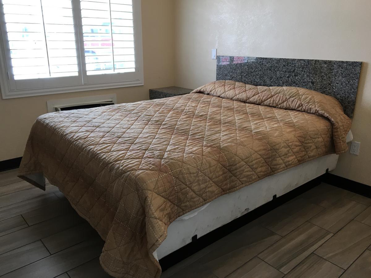 Ace Budget Motel *