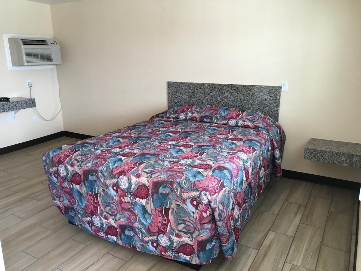 Motel Ace Budget *