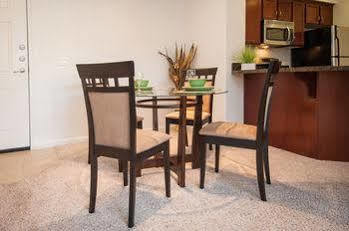 Sunshine At Mission Valley Apartment *