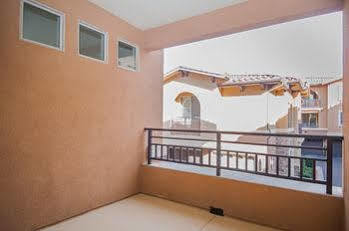 Sunshine At Mission Valley Apartment *