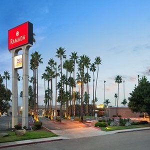 Ramada By Wyndham North & Conference Center