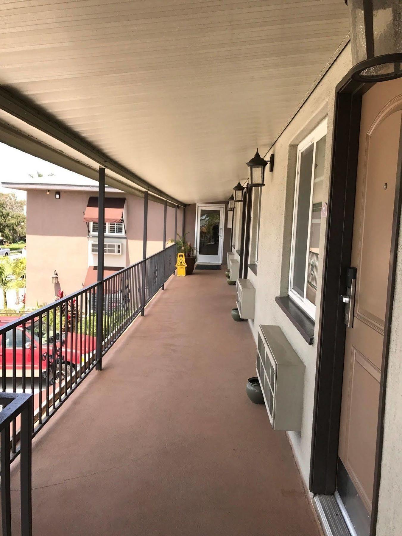Berkshire Motor Motel