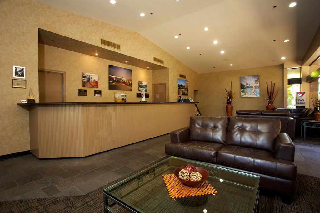 Ramada By Wyndham North & Conference Center San Diego
