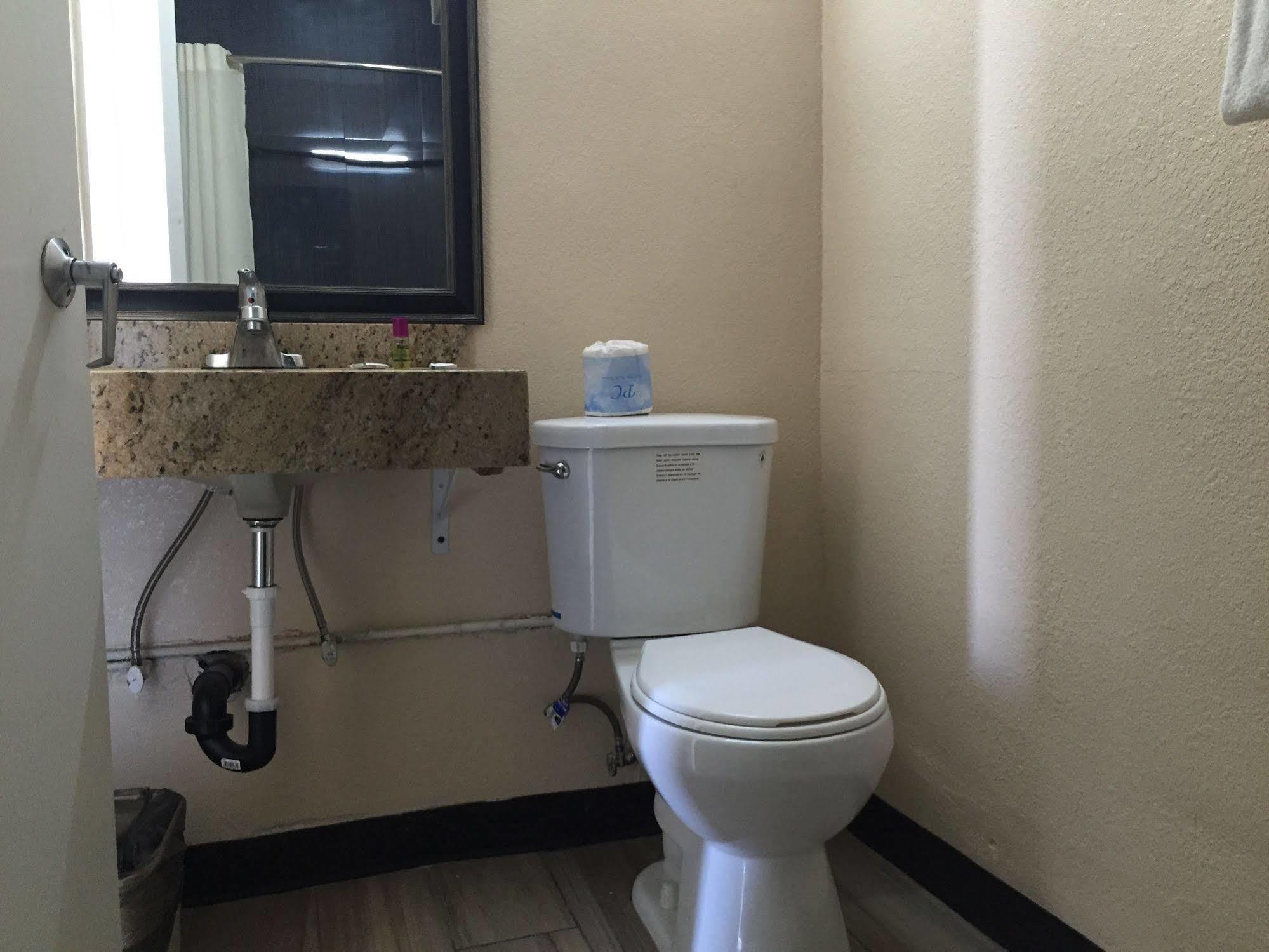 Motel Ace Budget San Diego