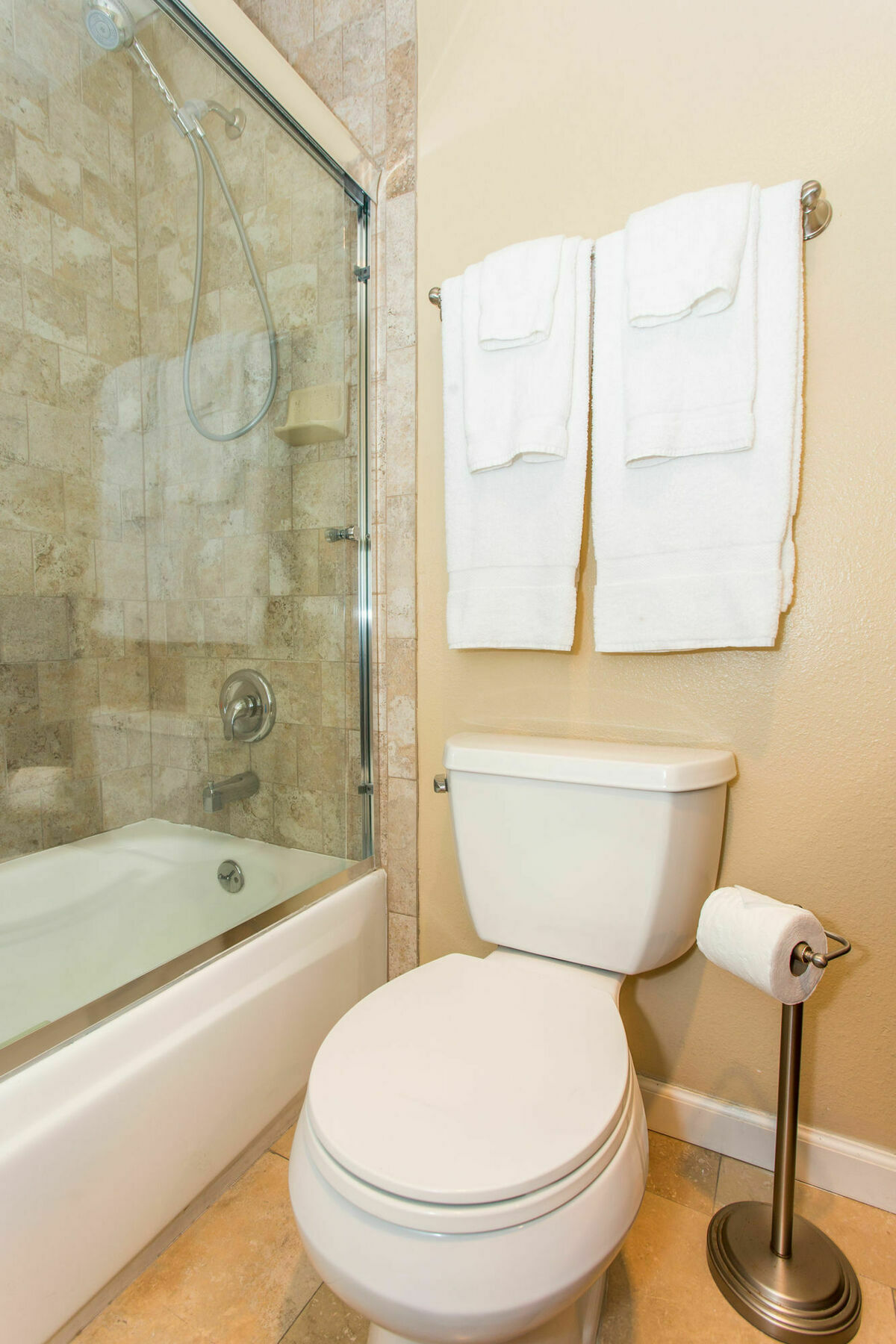 Apartment Oceanfront 2br In Pacific By Sonder