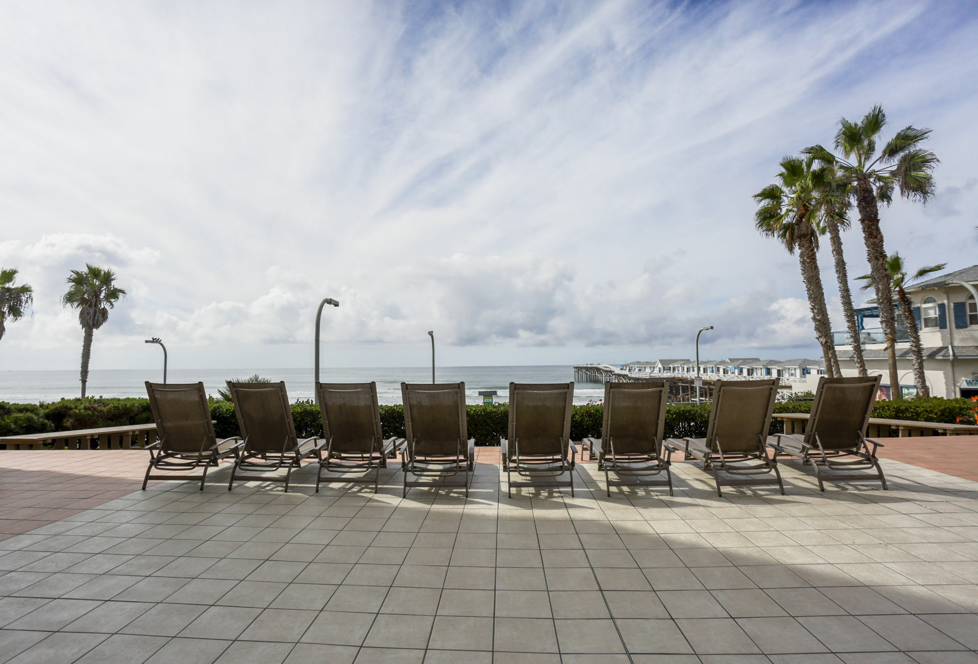 Apartment Oceanfront 2br In Pacific By Sonder