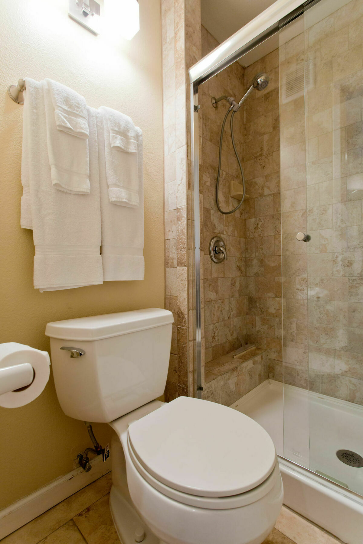 Oceanfront 2br In Pacific By Sonder *