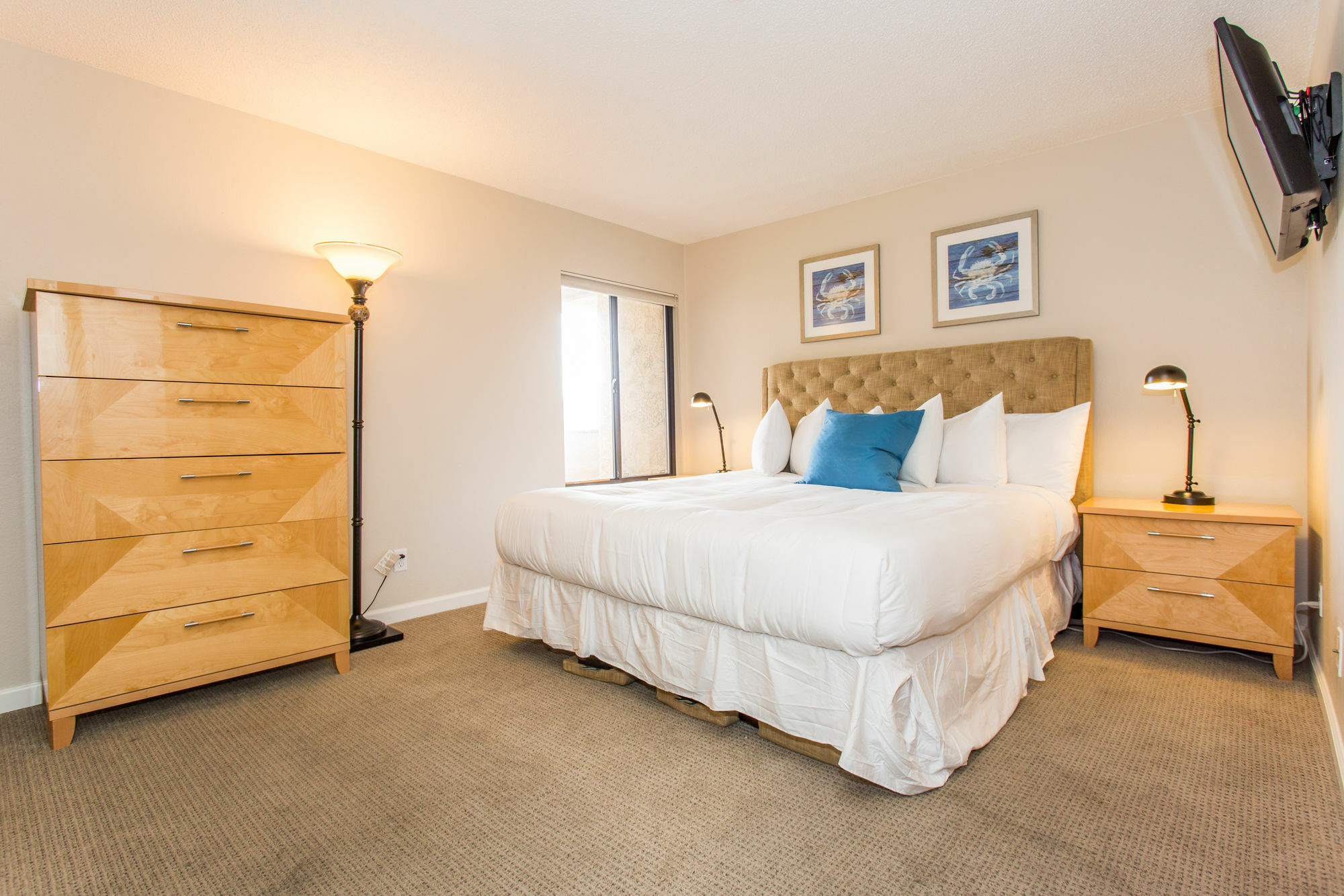 Oceanfront 2br In Pacific By Sonder San Diego