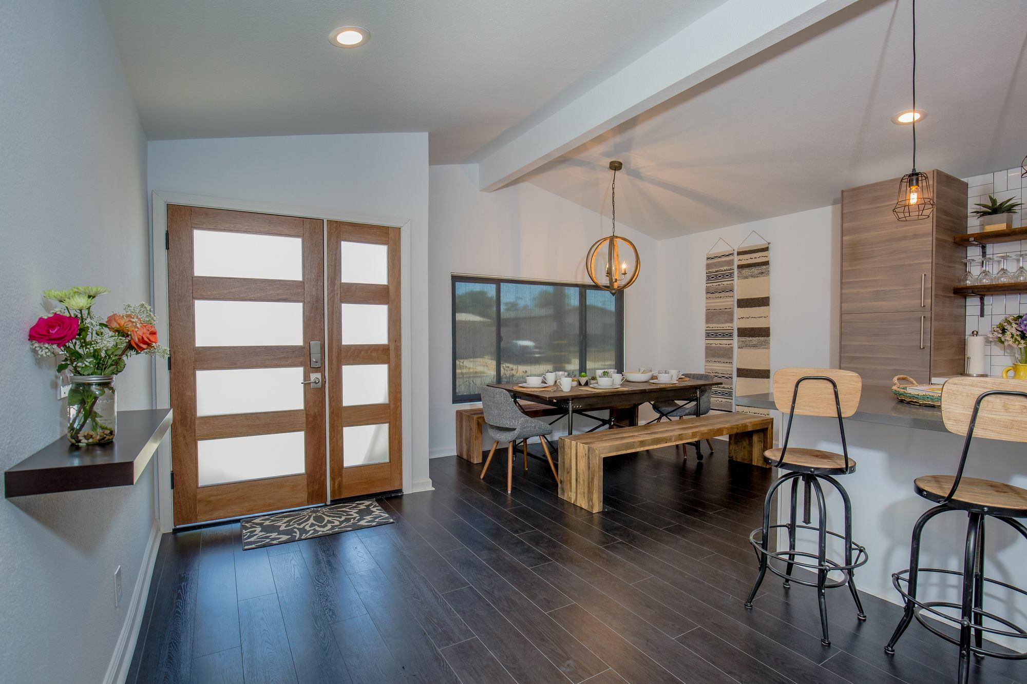 Apartment Modern Poolside San Diego