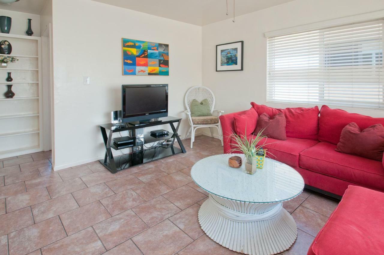 Rosewitha's Beach Hideaway Holiday home *