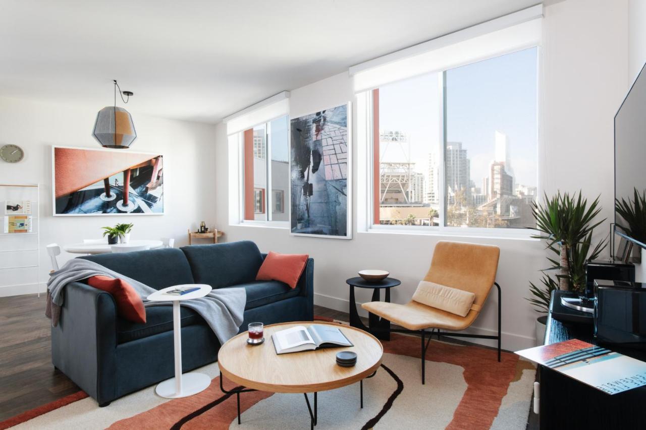Apartment Lyric |
