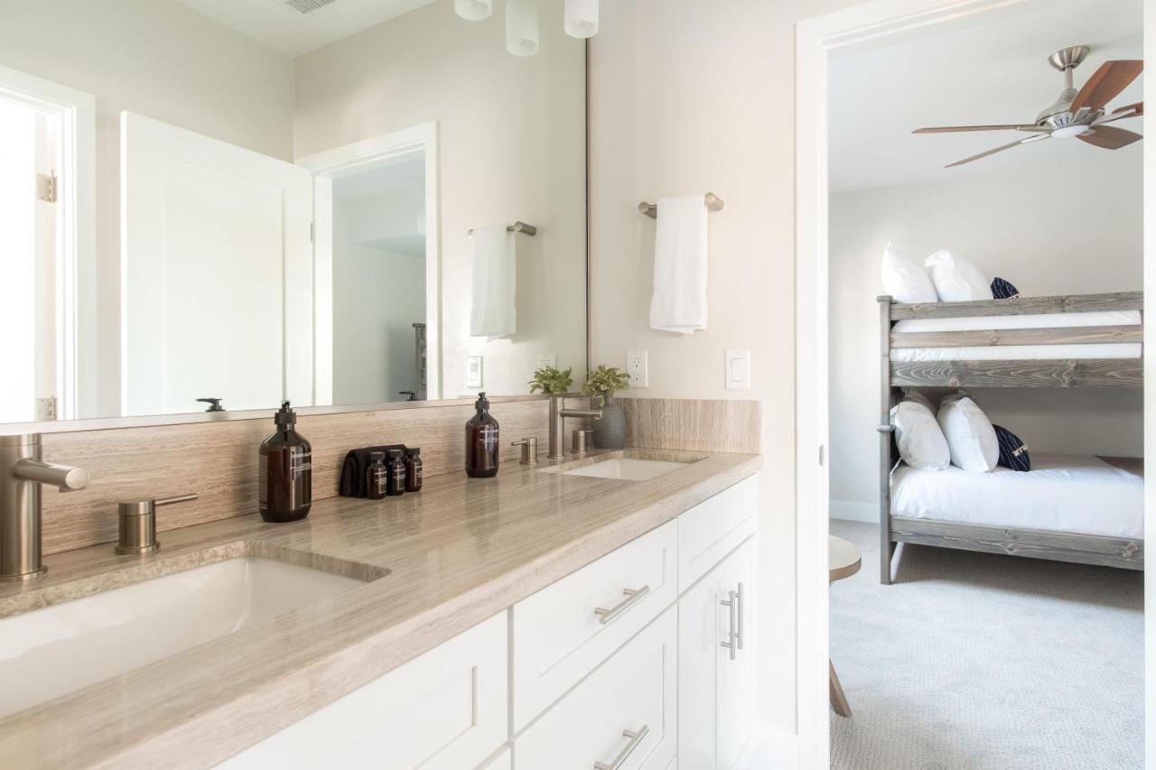 Iris By Avantstay - Modern W/ 3 Patios & Rooftop Views *
