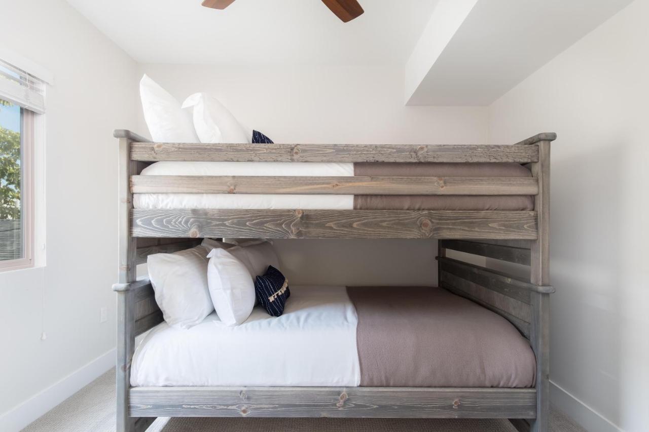 Iris By Avantstay - Modern W/ 3 Patios & Rooftop Views *