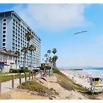 Ocean View Luxury Condo Oceanfront And Pool