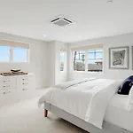 Coastal Retreat Near The Beach W Panoramic Ocean Views, Rooftop Deck, & Firepit